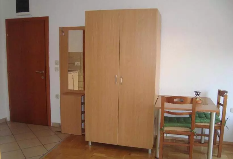 پانسیون Villa Afrodita