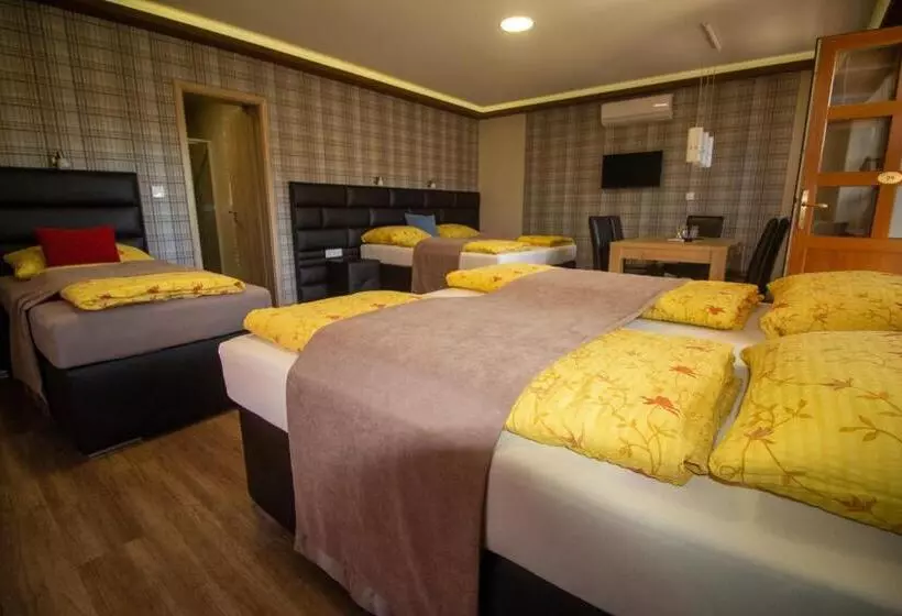 Radics Panzió étterem és Pihenő Központ