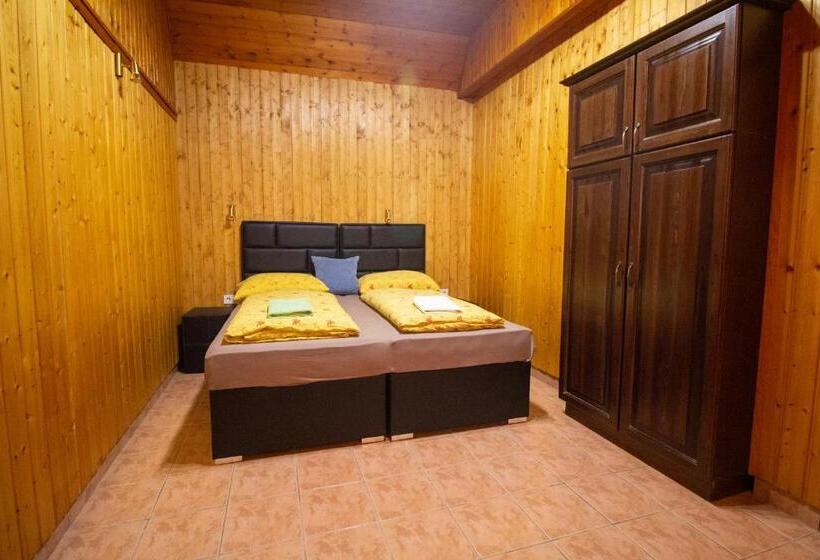 Radics Panzió étterem és Pihenő Központ