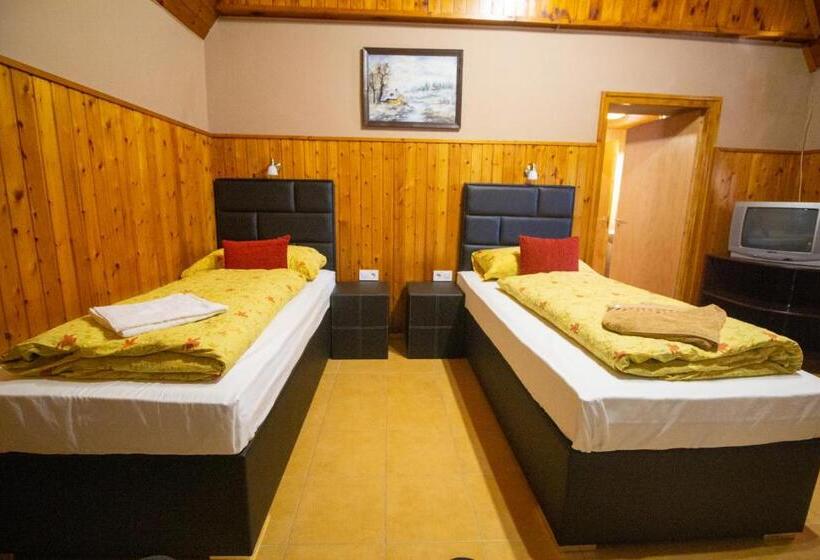 Radics Panzió étterem és Pihenő Központ