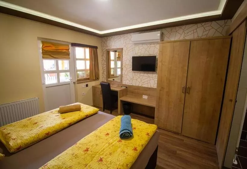 Radics Panzió étterem és Pihenő Központ