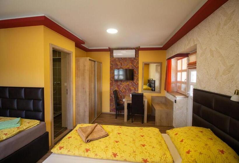 Radics Panzió étterem és Pihenő Központ