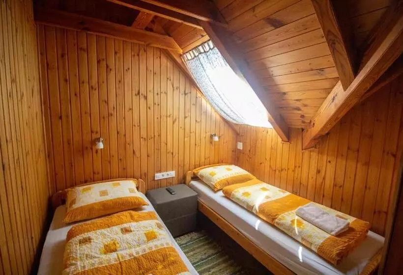 Radics Panzió étterem és Pihenő Központ