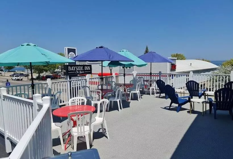 Retkeilymaja Bayside Inn