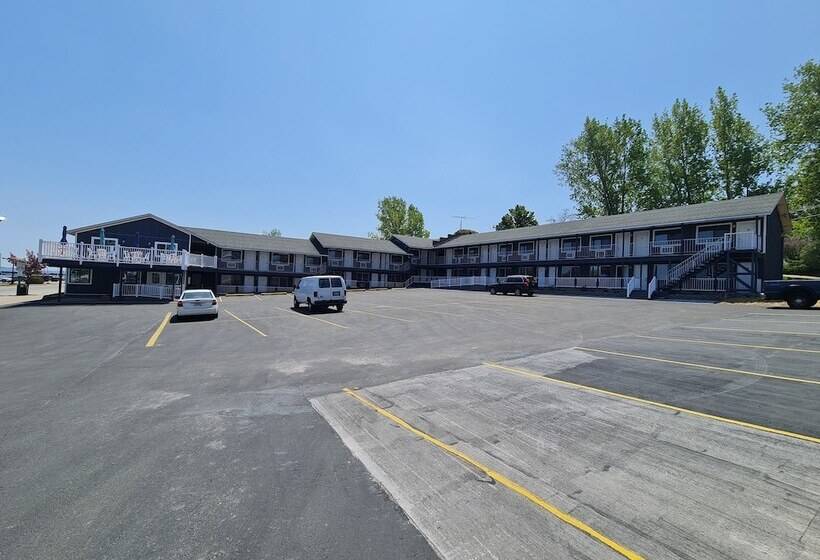 Общежитие Bayside Inn