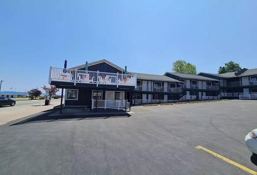 Retkeilymaja Bayside Inn