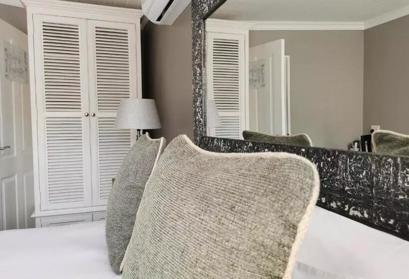 Majatalo Excellent Guest House