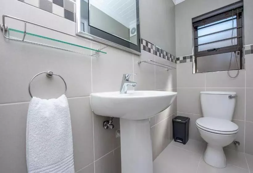 Majatalo Excellent Guest House