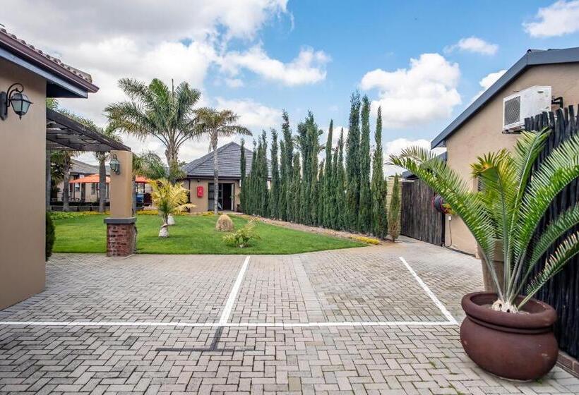 بنسيون Excellent Guest House