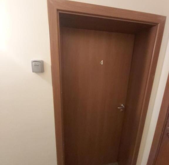 پانسیون Guest House Skalite