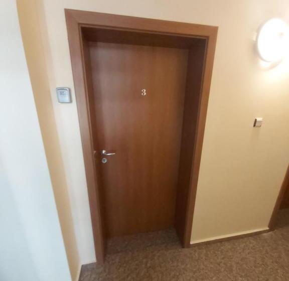 پانسیون Guest House Skalite