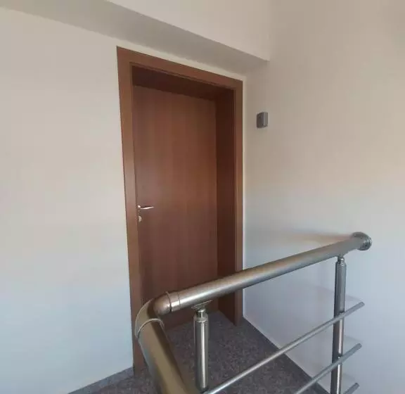 ペンション Guest House Skalite