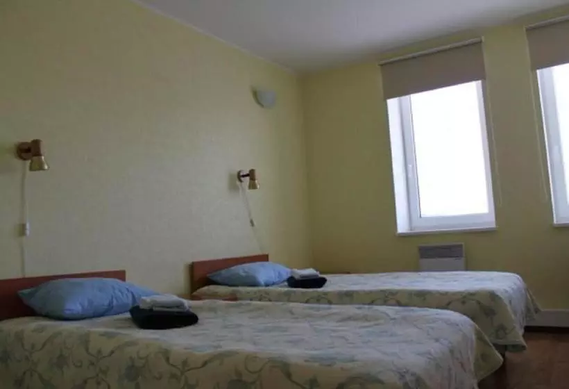 پانسیون Kuressaare Airport Guest House