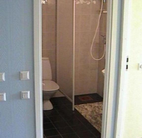 پانسیون Kuressaare Airport Guest House