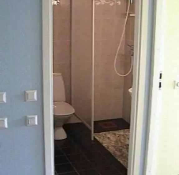 پانسیون Kuressaare Airport Guest House