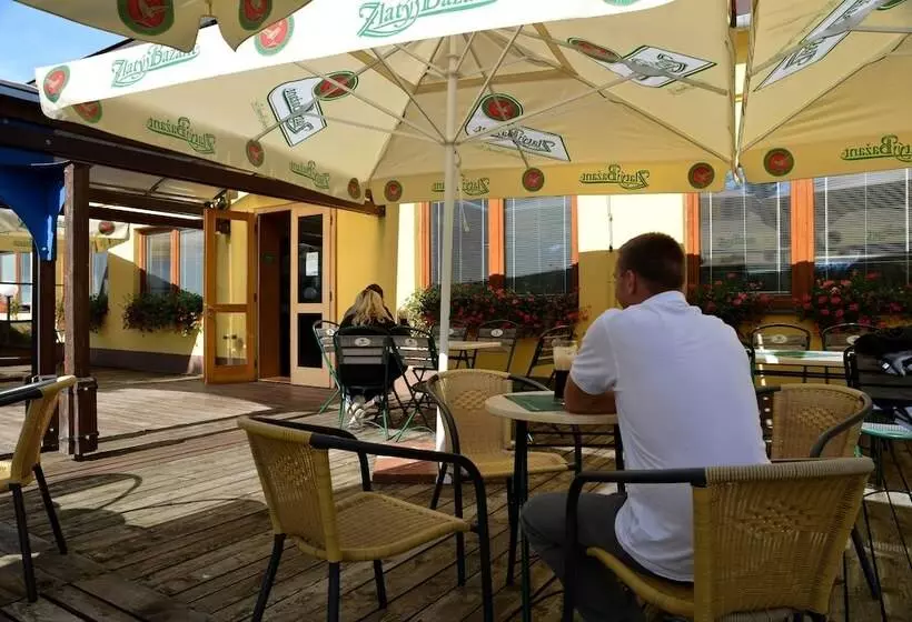 Majatalo Penzion Agrothermal