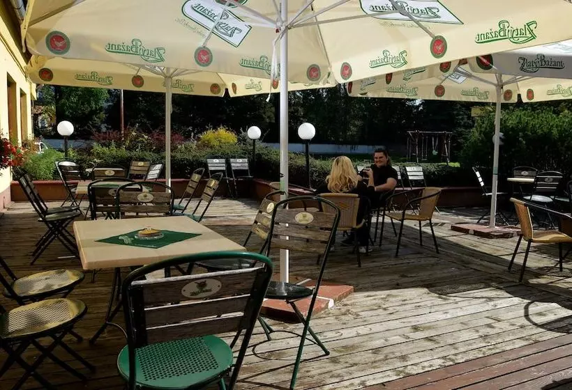 Majatalo Penzion Agrothermal