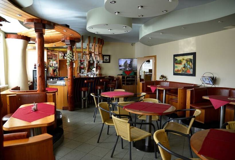 بنسيون Penzion Agrothermal