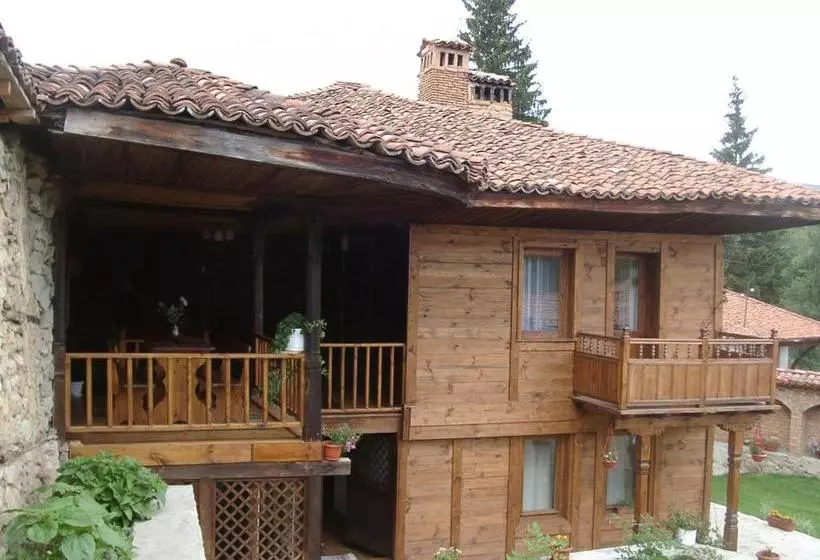 پانسیون Sarafova Guest House