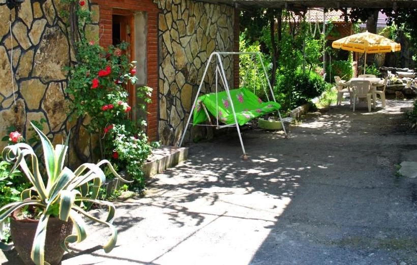 پانسیون Tamar Guest House