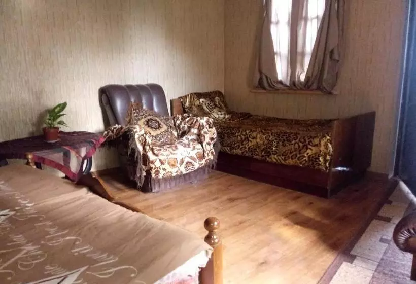 پانسیون Tamar Guest House