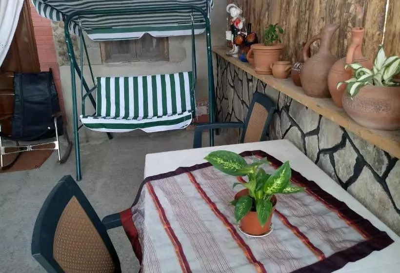 پانسیون Tamar Guest House