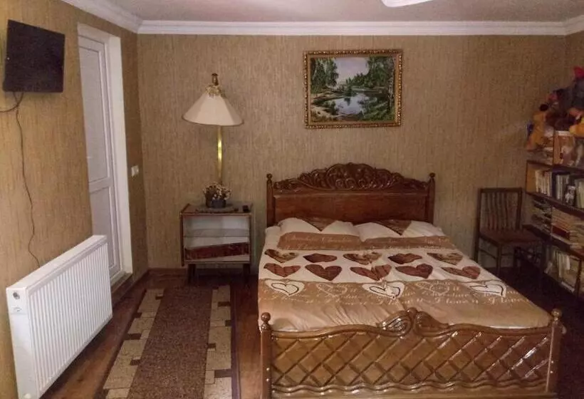 پانسیون Tamar Guest House