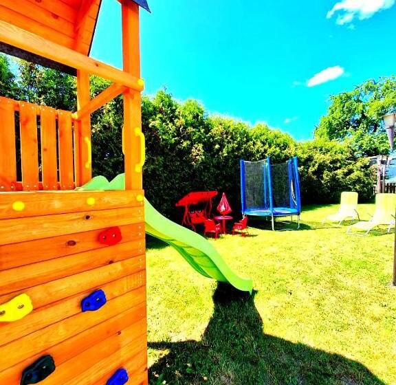 بنسيون Vila Fenix B&b