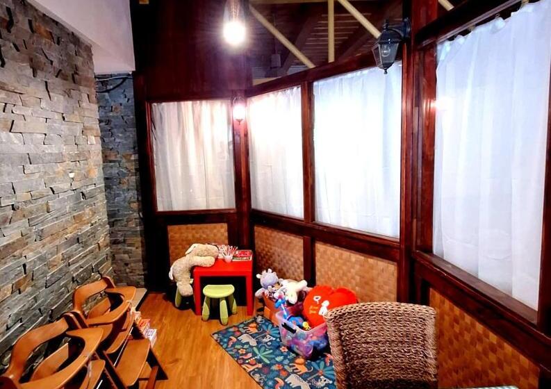 بنسيون Vila Fenix B&b