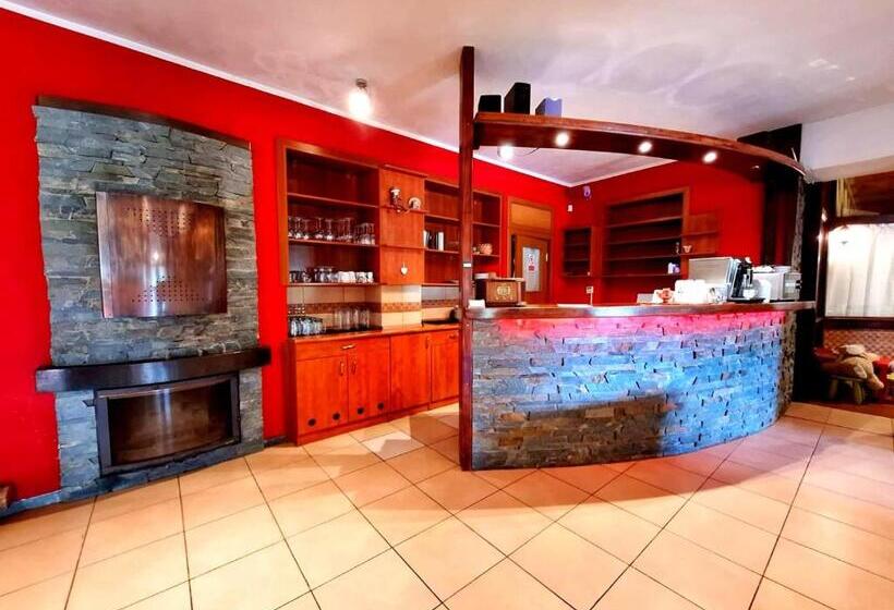 بنسيون Vila Fenix B&b