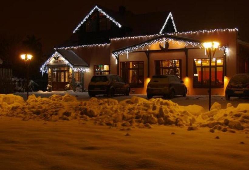 بنسيون Vila Fenix B&b