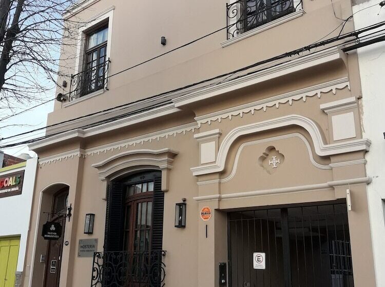 هاستل Nuevos Horizontes