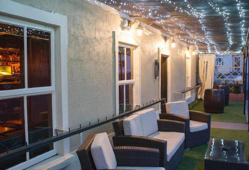 펜션 Giltraps Townhouse & Glamping