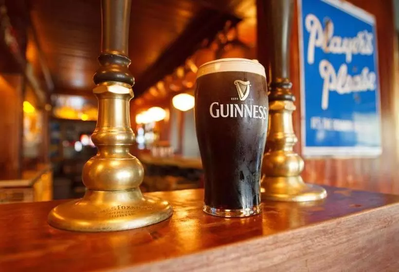 Majatalo Giltraps Townhouse & Glamping