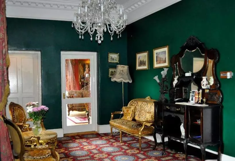 ペンション Highfield House Guesthouse