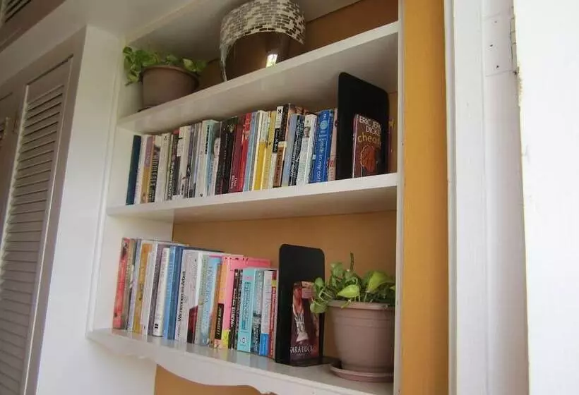 پانسیون Narakiel S Inn