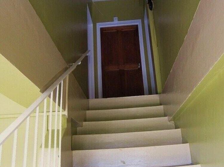 پانسیون Narakiel S Inn