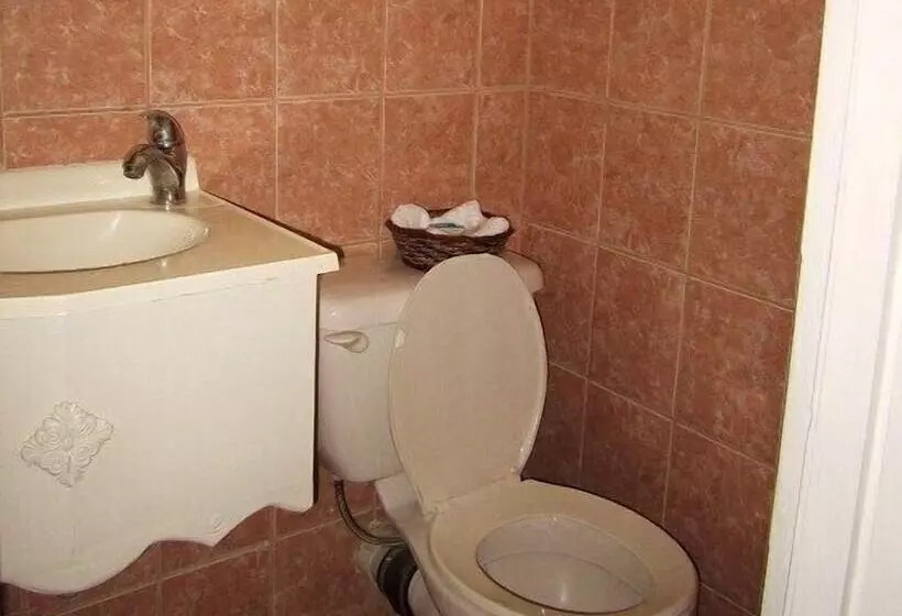 پانسیون Narakiel S Inn