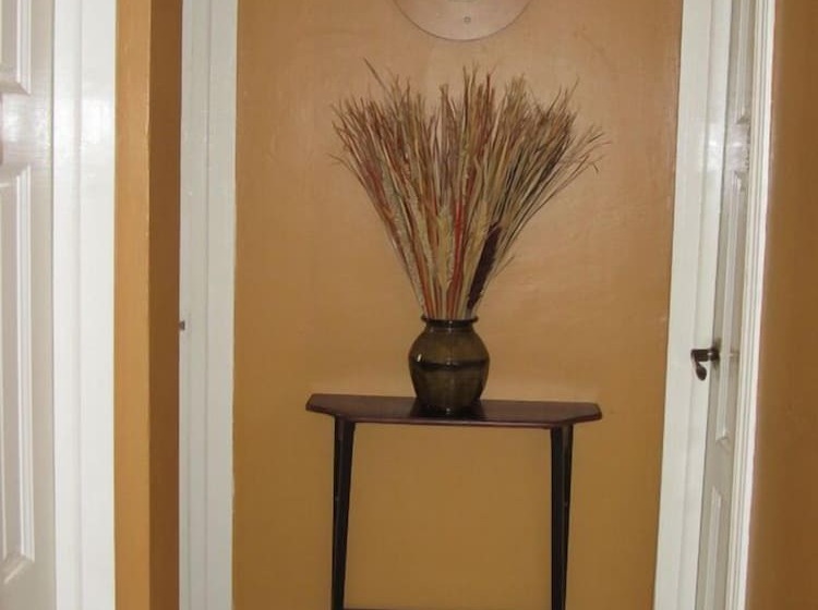 پانسیون Narakiel S Inn