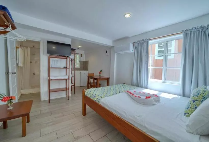 Majatalo Placencia Villas