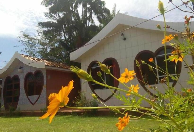 פנסיון Pousada Dos Corações