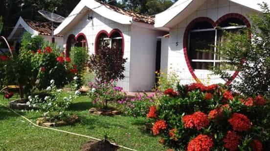 פנסיון Pousada Dos Corações