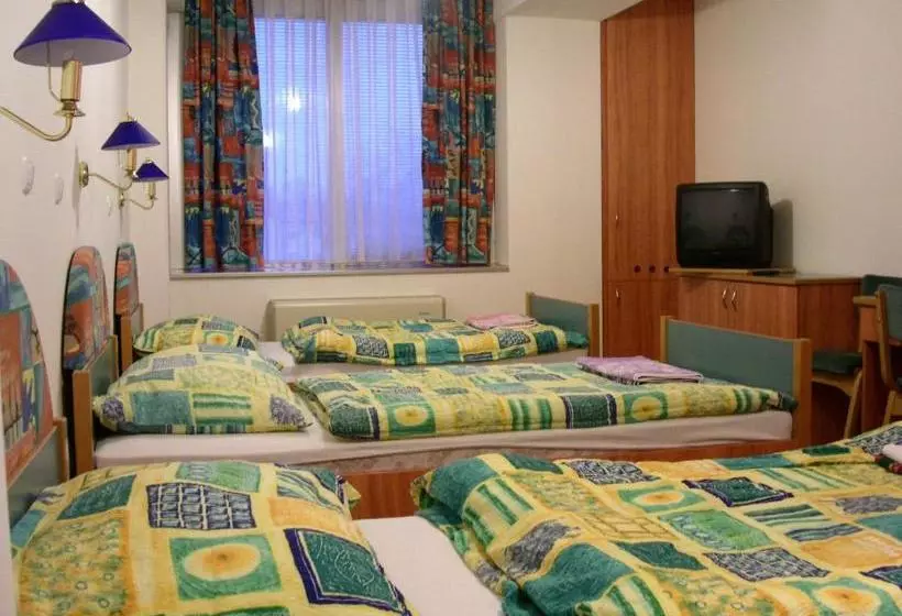پانسیون Rooms Cipot