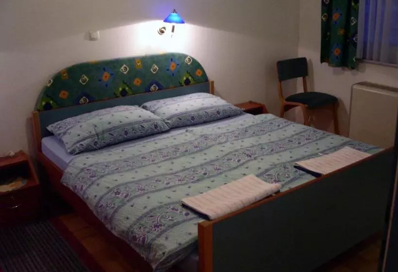پانسیون Rooms Cipot