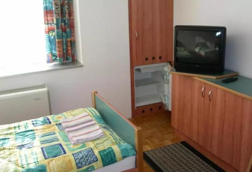 پانسیون Rooms Cipot