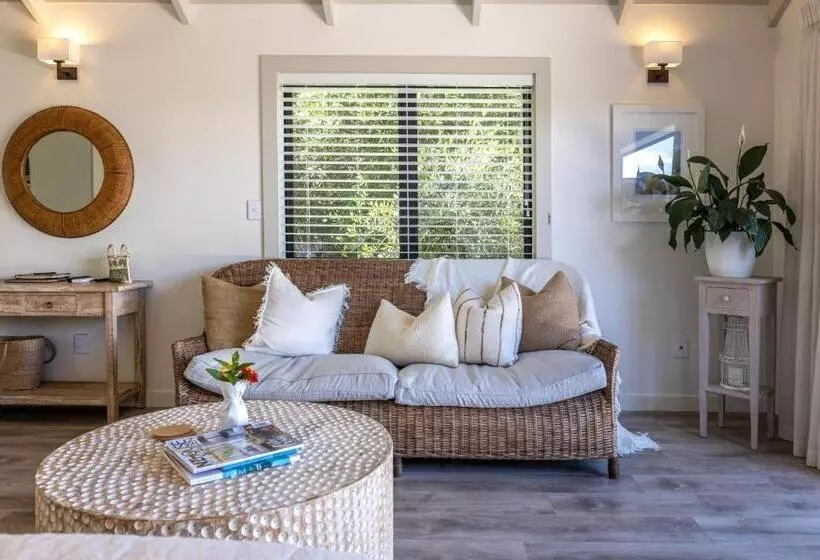 Majatalo The Moorings Studio Apartments