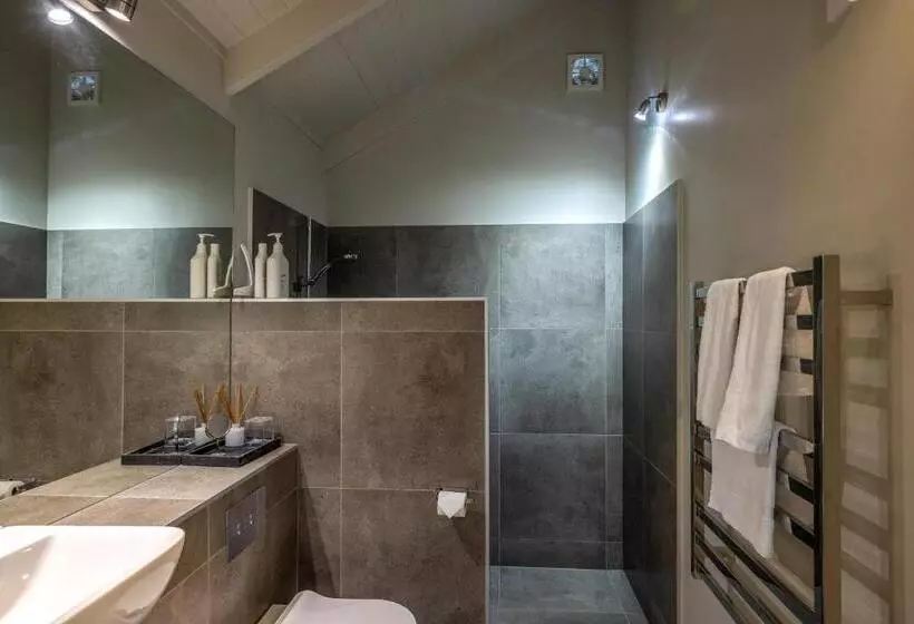 Majatalo The Moorings Studio Apartments