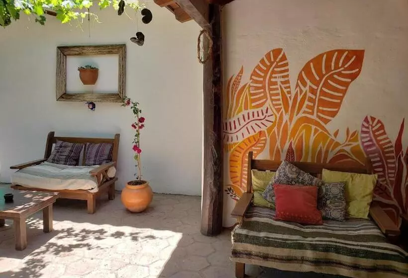 Retkeilymaja Posada Argimon