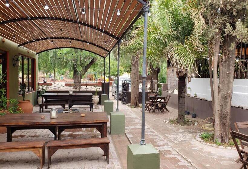 הוסטל Posada Argimon