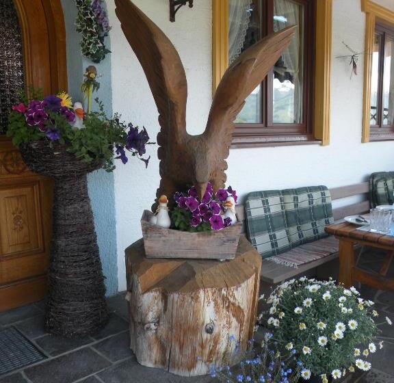 بنسيون Alpenhof Grafleiten